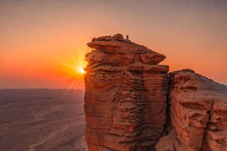 Eadge of the World Jebel Fihrayn